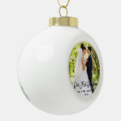 Boule En Céramique Mariage de script de brosse moderne Notre premier (Gauche)