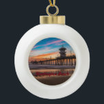 Boule En Céramique Quai Huntington Beach Pier au coucher du soleil<br><div class="desc">Quai Huntington Beach Pier au coucher du soleil</div>