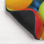 Boules dans le tapis de souris assorti de couleurs (Coin)