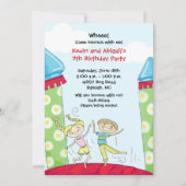 Bounce House Invitations Green Boy and Girl (Devant)
