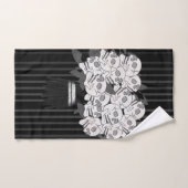 Bouquet de roses de crâne noir et blanc (Serviette à main)