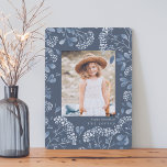 Bouquet d'hiver | CARTE PHOTO HANOUKKA<br><div class="desc">L'élégante Hanoukka carte photo présente une photo verticale ou portrait préférée entourée d'une bordure de délicat feuillage botanique bleu et de minuscules fleurs d'aquarelle sur un arrière - plan bleu ardoise. Votre salutation de vacances personnalisée et le nom de famille ou les noms apparaissent sous votre photo en lettres blanches...</div>