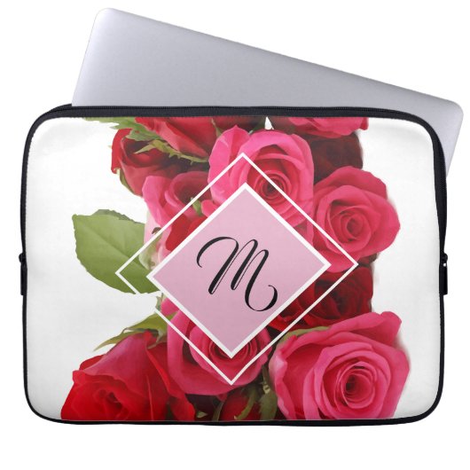Bouquet Red and Pink Roses Monogram Tablet Sleeve (Voorkant)