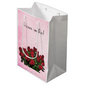 Bouquet van rode rozen medium cadeauzakje (Voorkant Gekanteld)