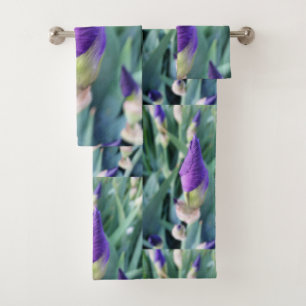 bourgeon pourpre d'iris