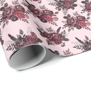 Bourgogne Bloemen Boeket op Zacht Roze Cadeaupapier
