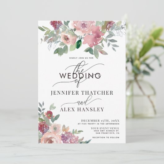 Bourgogne Blush Script Floral QR Code Wedding Kaart (Staand voorkant)