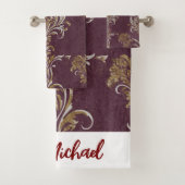  Bourgogne en Gouden Damask Custom Bad Handdoek (Insitu)
