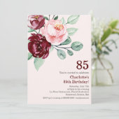 Bourgogne Floral 85e anniversaire Invitation (Debout devant)