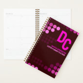 Bourgogne Funky Pink Dots Monogram Planner (Devant avec enveloppe)