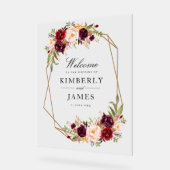 Bourgogne rouge et fleurs rousses mariage (Angle)