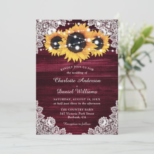Bourgogne Zonnebloem Houten String Lights Bruiloft Kaart (Staand voorkant)