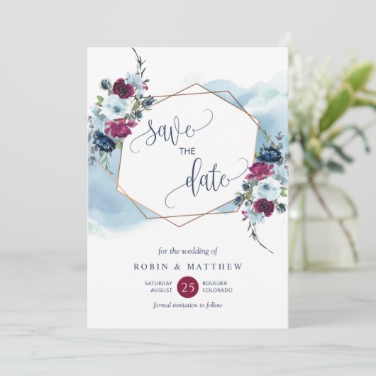 Bourgondië, Berry en Blue Floral bruiloft Save The Date (Staand voorkant)