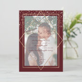 Bourgondië Goud Confetti Geo Border Foto bruiloft Kaart (Staand voorkant)