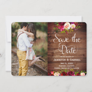 Bourgondische bloemenschuur hout Save the Date fot