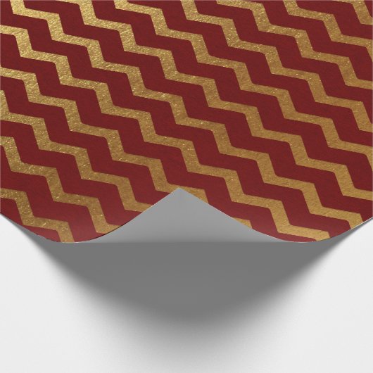Bourgondische gouden strepen lijnen Zig Zag Chevro Cadeaupapier (Hoek)
