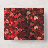 Bourgondische rode glitter harten bruiloft all in one uitnodiging (Achterkant)