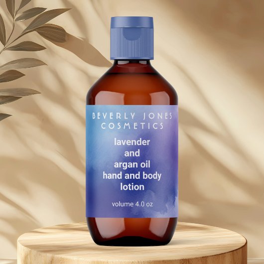 Bouteille de cosmétique bleu et violet étiquette