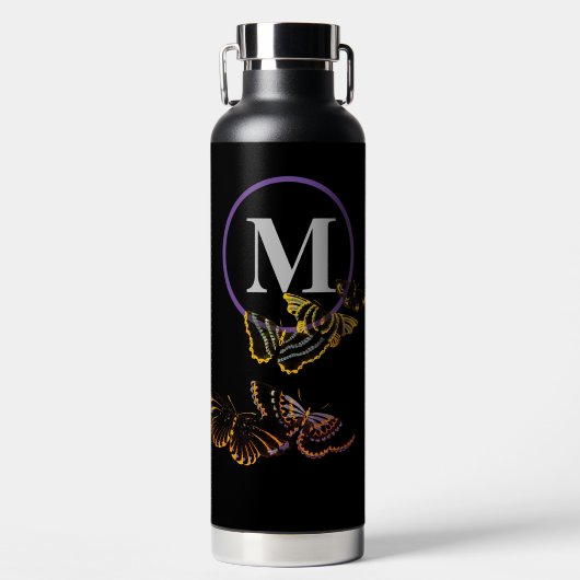 Bouteille D'Eau AVEC BOUTEILLES ET M INITIAL PERSO (Avant)