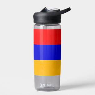 Bouteille d'eau avec drapeau d'Arménie