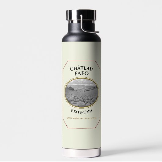 Bouteille d'eau avec étiquette de vin (Gauche)