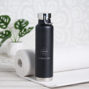 Bouteille d'eau avec logo de marque pour utilisati
