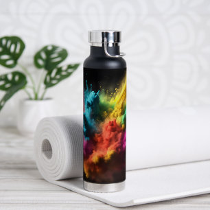 Bouteille D'eau Bras en poudre arc-en-ciel sur noir