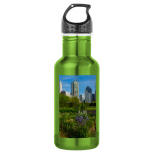 Bouteille D'eau Camassia Dans La Ville