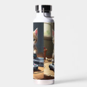 Bouteille D'eau Chaton jouant à la console de jeu, (Gauche)