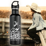 Bouteille D'eau Cheval américain Cowgirl wildwest ouest<br><div class="desc">Le modèle américain de quart de cheval. Cowboy,  cowgirl,  wild west,  western design graphique avec un cheval de course et de style occidental lettrage. Disponible sur de nombreux produits. Montrez votre amour pour ces chevaux emblématiques avec ce design occidental élégant.</div>