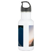 Bouteille D'eau Courbe sur la route (Dos)