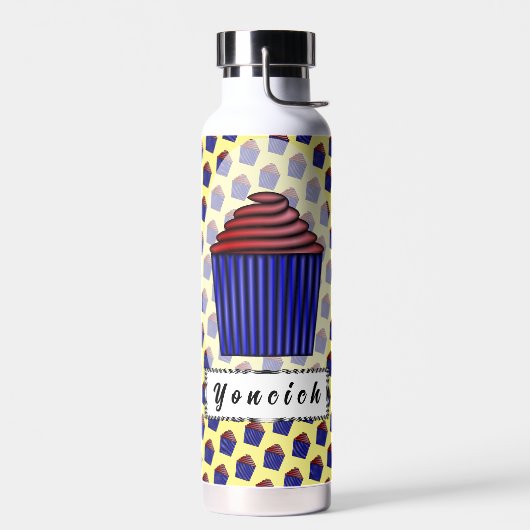 Bouteille D'eau Cupcake par Kenneth Yoncich (Gauche)