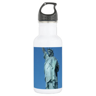 Bouteille D'eau En Acier Inoxydable Statue de la Liberté sur un ciel bleu