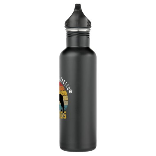 Bouteille D'eau Facilement Distrait Par Les Chiens (Droite)