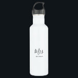 Bouteille D'eau Fête des mariées de calligraphie minimaliste noir<br><div class="desc">Cette bouteille d'eau en acier inoxydable de douche nuptiale noire blanche minimaliste est le cadeau idéal pour présenter la mariée ou future mariée avec pour une simple douche nuptiale. Le design comporte une belle police de calligraphie.</div>