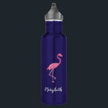 Bouteille D'eau "Flamant rose tropical" Matte bleu personnalisé<br><div class="desc">Détendez votre soif dans le style avec la Bouteille d'eau bleu Matte personnalisée "Flamant rose tropical", un mélange parfait de fonctionnalité et d'esprit. Cette bouteille d'eau est dotée d'une illustration flamingo rose qui attire l'oeil, posée contre un arrière - plan bleu mat et élégant, ce qui en fait un accessoire...</div>