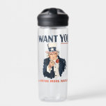 Bouteille D'eau Funny Oncle Sam Patriotique Custom<br><div class="desc">Pensez à rester hydraté avec le regard menaçant de l'oncle Sam. Cette bouteille d'eau est stylisée pour ressembler à l'affiche de recrutement classique de l'Oncle Sam. Vous pouvez customiser le message "pour BOIRE PLUS D'EAU" à n'importe quel texte que vous choisissez.</div>