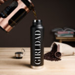 Bouteille D'eau Girldad Fête des pères de typographie tendance<br><div class="desc">Désaltérez la soif de papa avec cette bouteille d'eau Cool Girldad ! 🕶️ typographie branchée rencontre le plaisir de la Fête des pères. Personnalisez-vous pour le cadeau le plus cool ! 💦 #CoolGirldad #FêteDesPères</div>