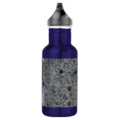 Bouteille D'eau Gris de granit avec les détails et le texte bleus (Droite)