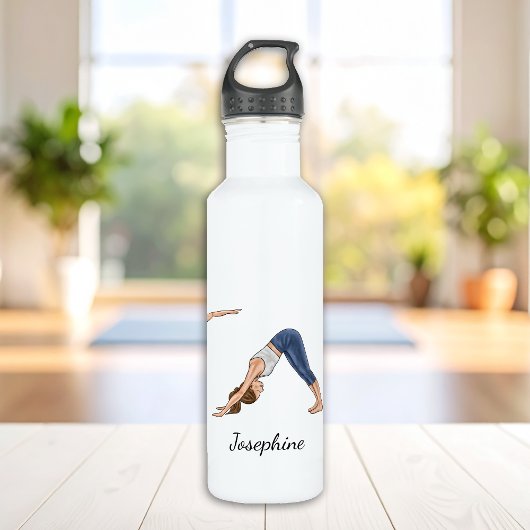 Bouteille D'eau Illustration Des Filles De Pose De Yoga Avec Un No