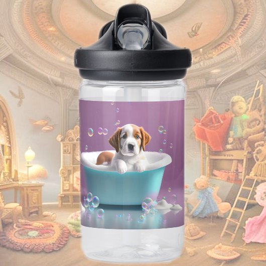 Bouteille D'eau Joli chiot dans une baignoire avec bulles de savon