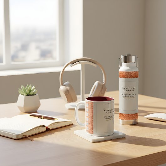 Bouteille D'eau La gratitude reste la gratitude au-delà de l'horlo