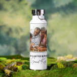Bouteille D'eau La Vie Est Meilleure Avec Mes Grands Enfants Photo<br><div class="desc">La bouteille d'eau contient votre photo préférée,  la ligne de tag "la vie est meilleure avec mes petits enfants". Fait un grand cadeau pour les anniversaires,  les retraites et plus encore.</div>