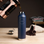 Bouteille D'eau Logo d'entreprise QR code site Web personnalisable<br><div class="desc">Faites une impression durable avec ce logo d'entreprise Custom QR Code Website Professional Water Bottle. Utilisez votre logo blanc sur cette bouteille d'eau bleu marine. Cette bouteille d'eau élégante et professionnelle est la meilleure façon de présenter votre logo d'entreprise et d'augmenter le trafic web et le fiançailles client. En incorporant...</div>