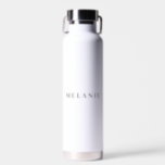 Bouteille D'eau Mariage de nom d'élégance minimale blanc<br><div class="desc">Personnalisez cette bouteille d'eau élégante de style minimaliste avec votre nom personnalisé.</div>