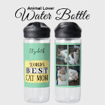 Bouteille D'eau Meilleur chat maman 4 photo nom vert jaune<br><div class="desc">Vous cherchez le cadeau parfait pour la meilleure maman de chat au monde? Cette bouteille d'eau personnalisable est un choix pawsome! Doté de félins ludiques, c’est le moyen idéal pour n’importe quel amoureux des animaux de rester hydraté tout en montrant son orgueil de kitty. Échangez les quatre photos avec vos...</div>