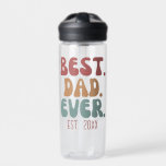Bouteille D'eau Meilleur Papa Jamais Rétro Vintage les années 70 P<br><div class="desc">Meilleur père jamais avec date fixe personnalisable en police rétro et couleurs.</div>