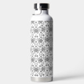 Bouteille D'eau motif noir et blanc avec un arrière - plan blanc (Droite)