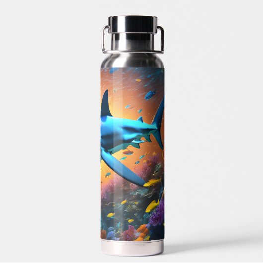 Bouteille D'eau Nager le requin dans l'océan (Arrière)