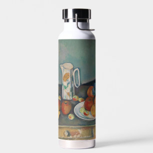 Bouteille D'eau Nature morte, pichet de lait et fruits sur une tab